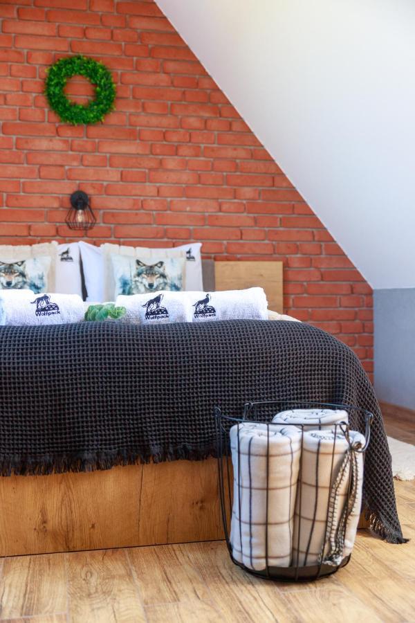 Wolfpack Guest House Bialka Tatrzanska Exteriör bild